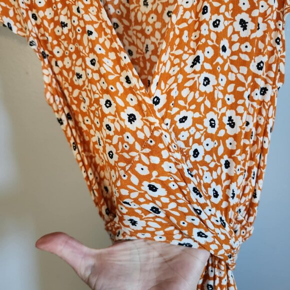 EUC  Vici Front Top Wrap High/Low dress - Picture 11 of 12